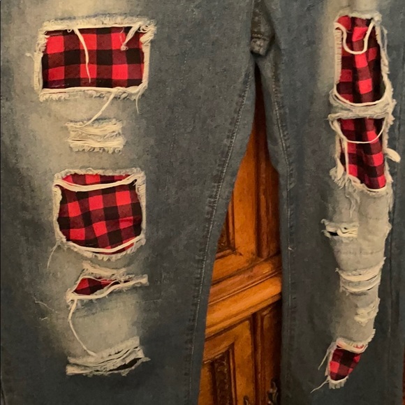 Distressed XL jeans with flannel backing wide leg - Picture 3 of 6